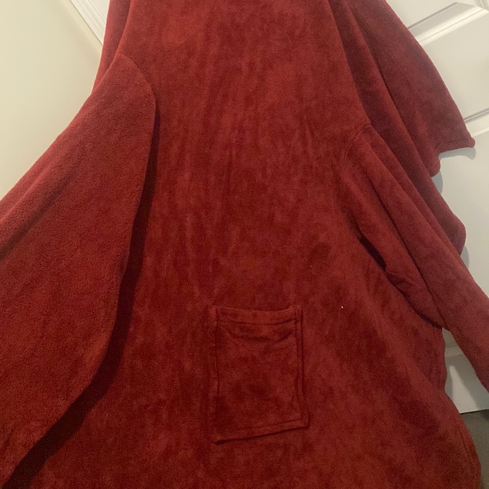 snuggie with front pocket
